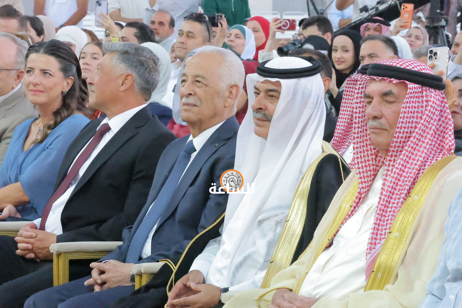 Madar Al-Saa Images 0.7491621245293075