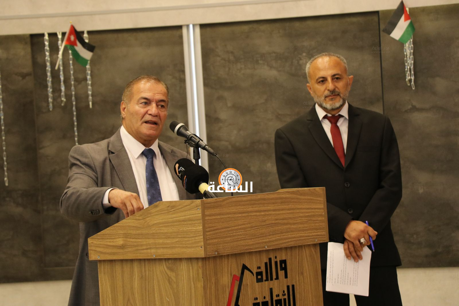 Madar Al-Saa Images 0.7456415016857011