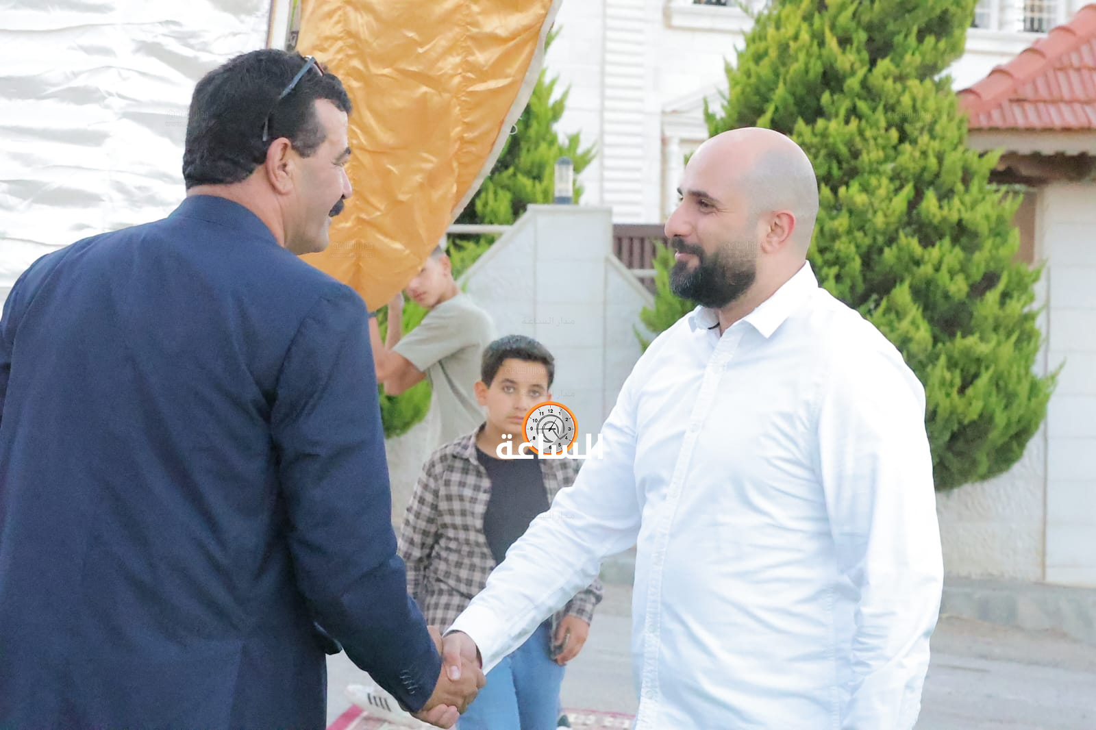 Madar Al-Saa Images 0.41186612819404156