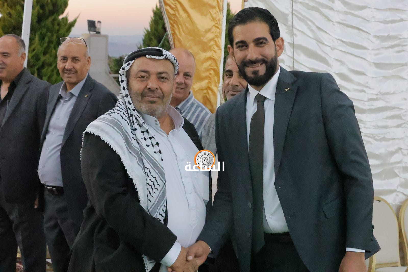 Madar Al-Saa Images 0.4229061331938496
