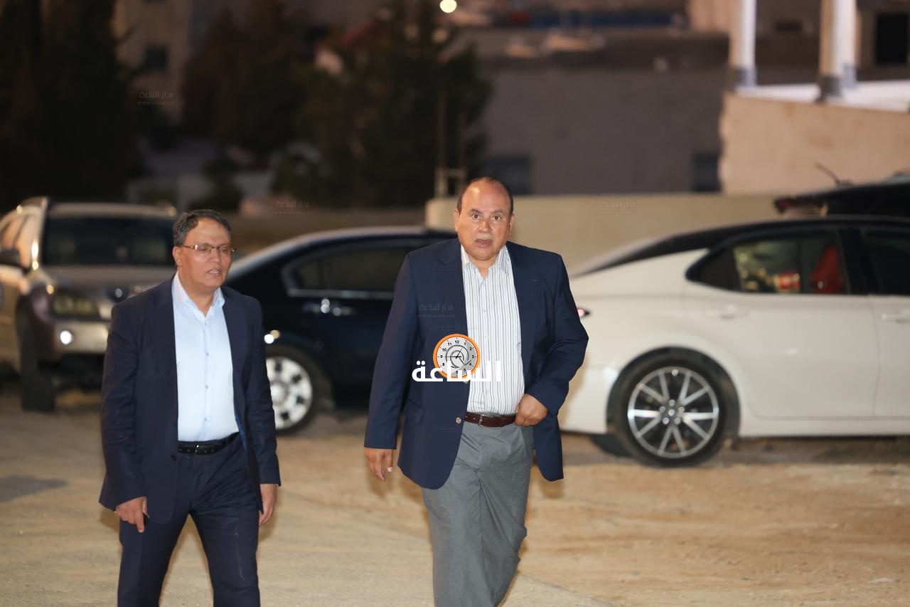 Madar Al-Saa Images 0.4919413403676274