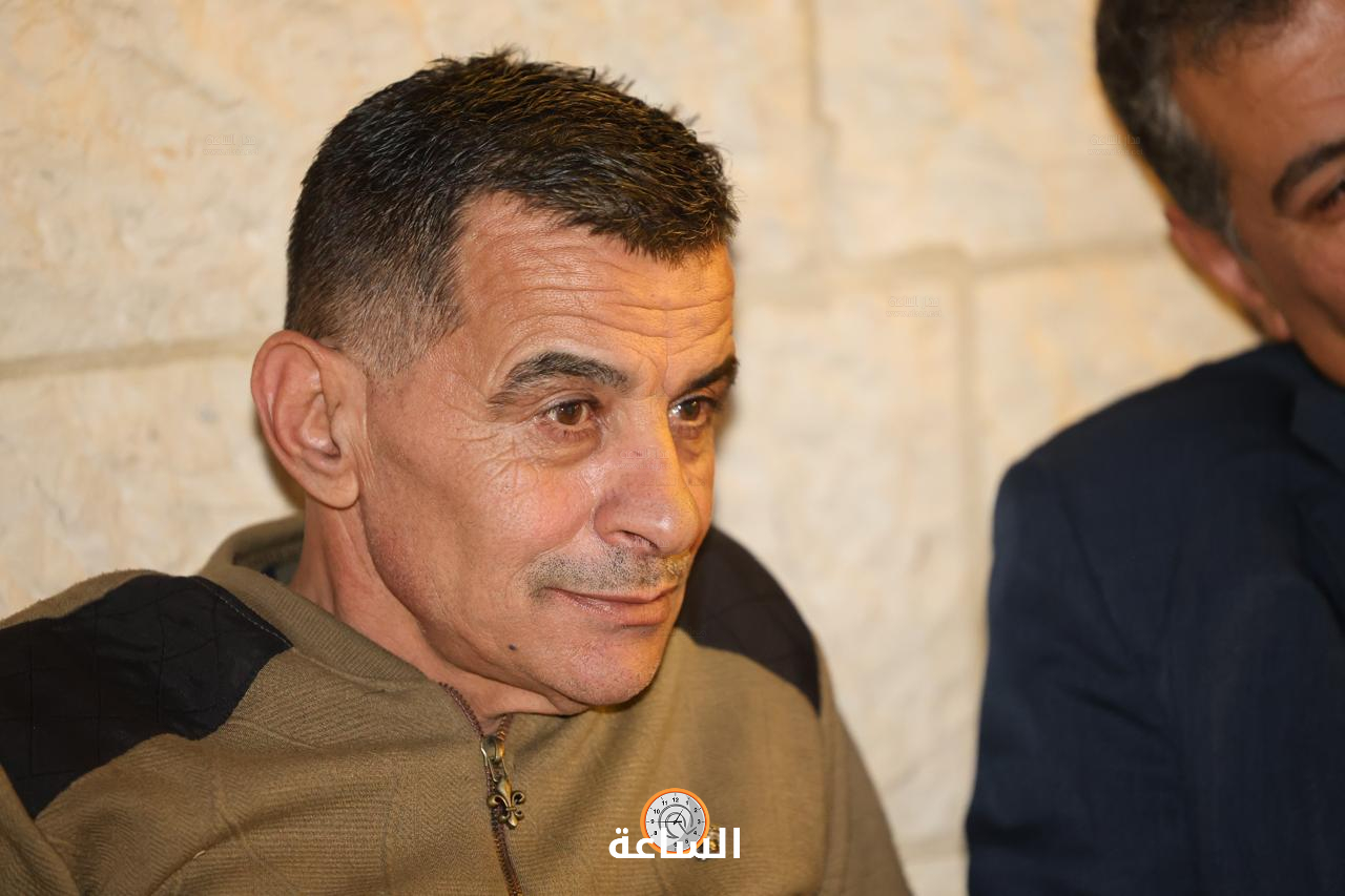Madar Al-Saa Images 0.7250747445070992