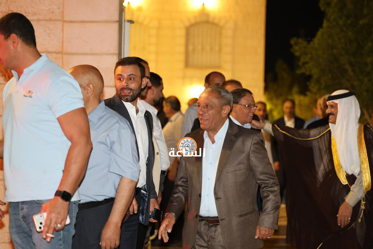 Madar Al-Saa Images 0.34240622553697875