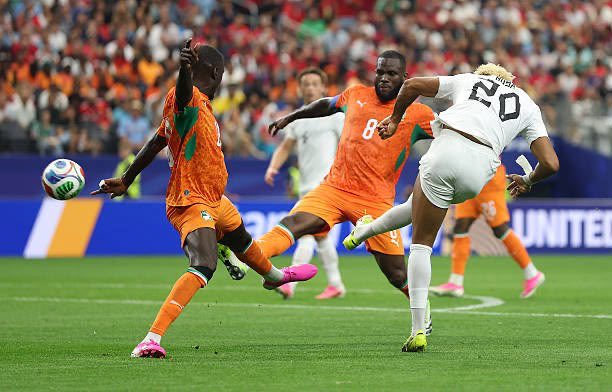 Madar Al-Saa Images 0.9439821492412133