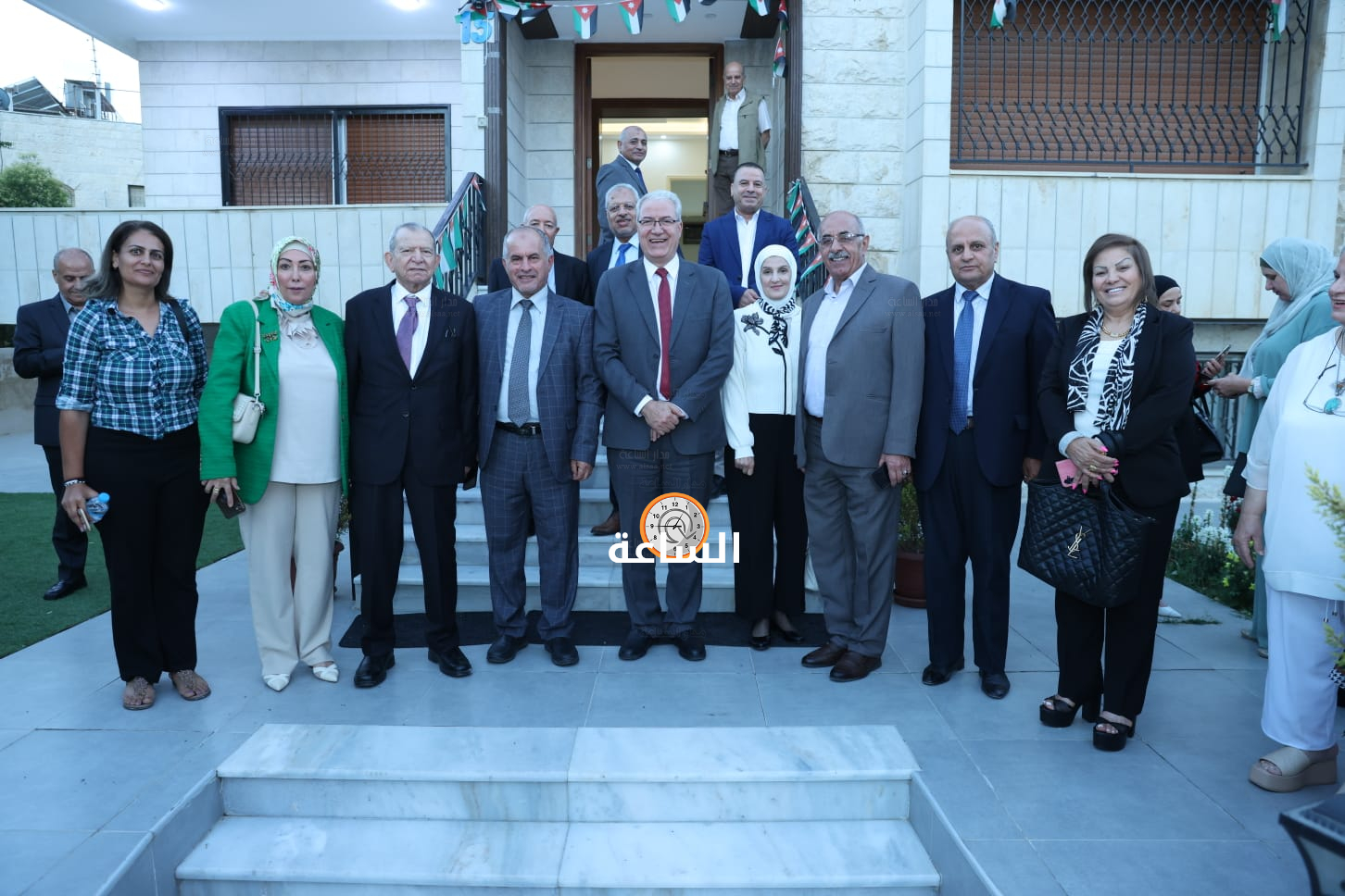 Madar Al-Saa Images 0.5249230118078306