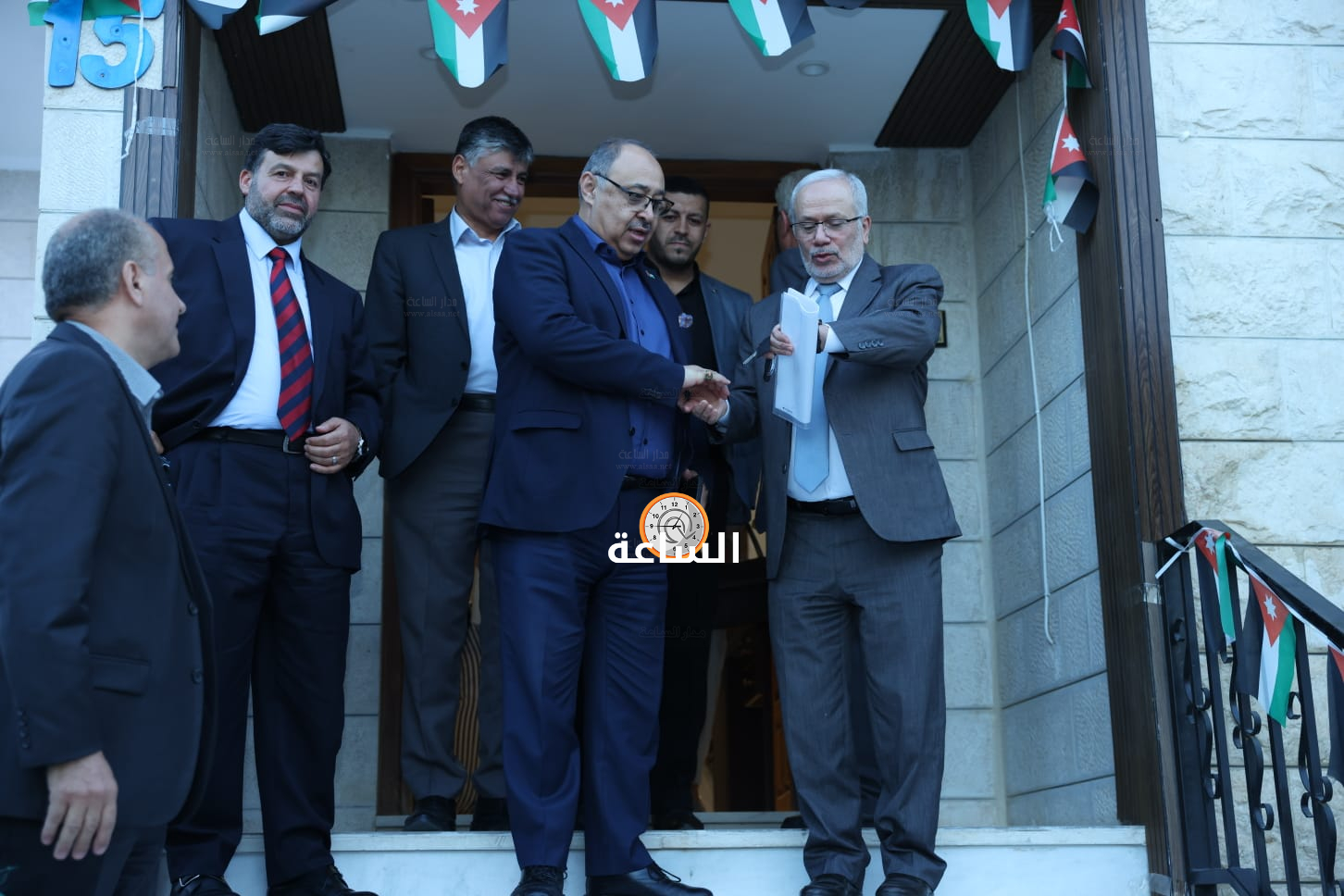 Madar Al-Saa Images 0.8623795793605938