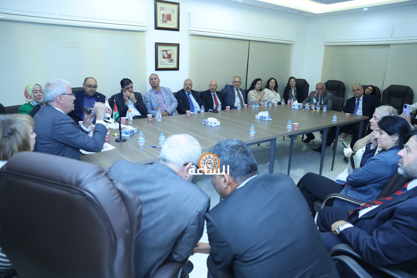 Madar Al-Saa Images 0.3623168187623447