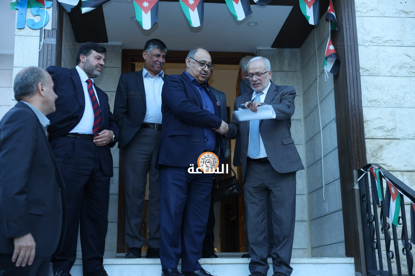 Madar Al-Saa Images 0.5877769398268692