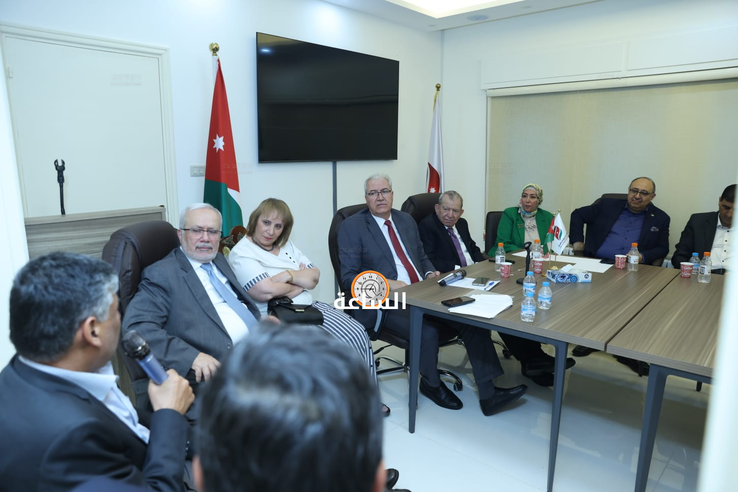 Madar Al-Saa Images 0.3352741335215086