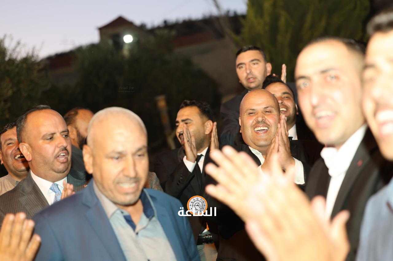 Madar Al-Saa Images 0.04846001075331574