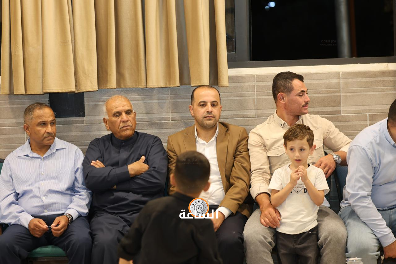 Madar Al-Saa Images 0.6509393833695917