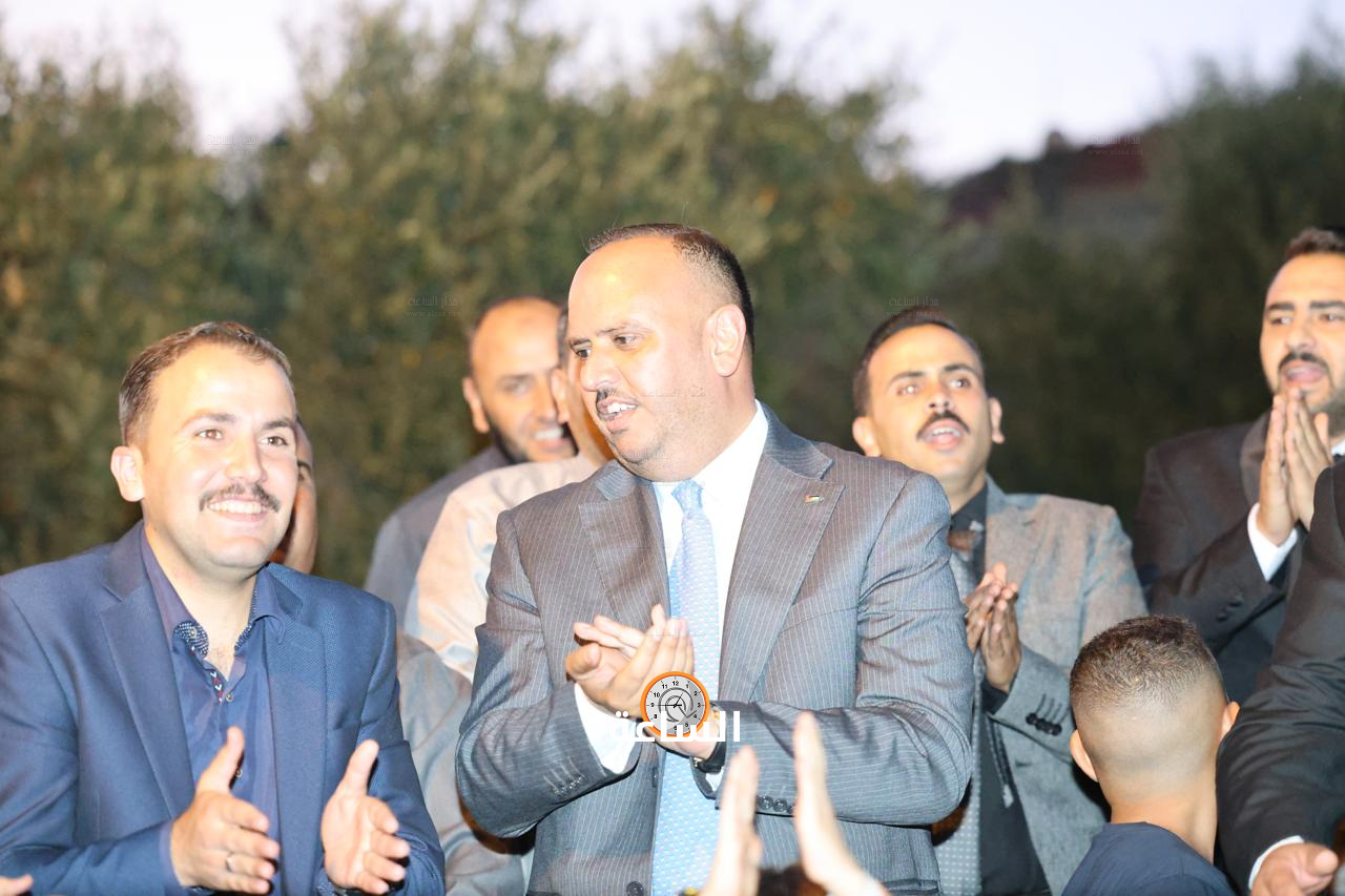 Madar Al-Saa Images 0.4419838980820704
