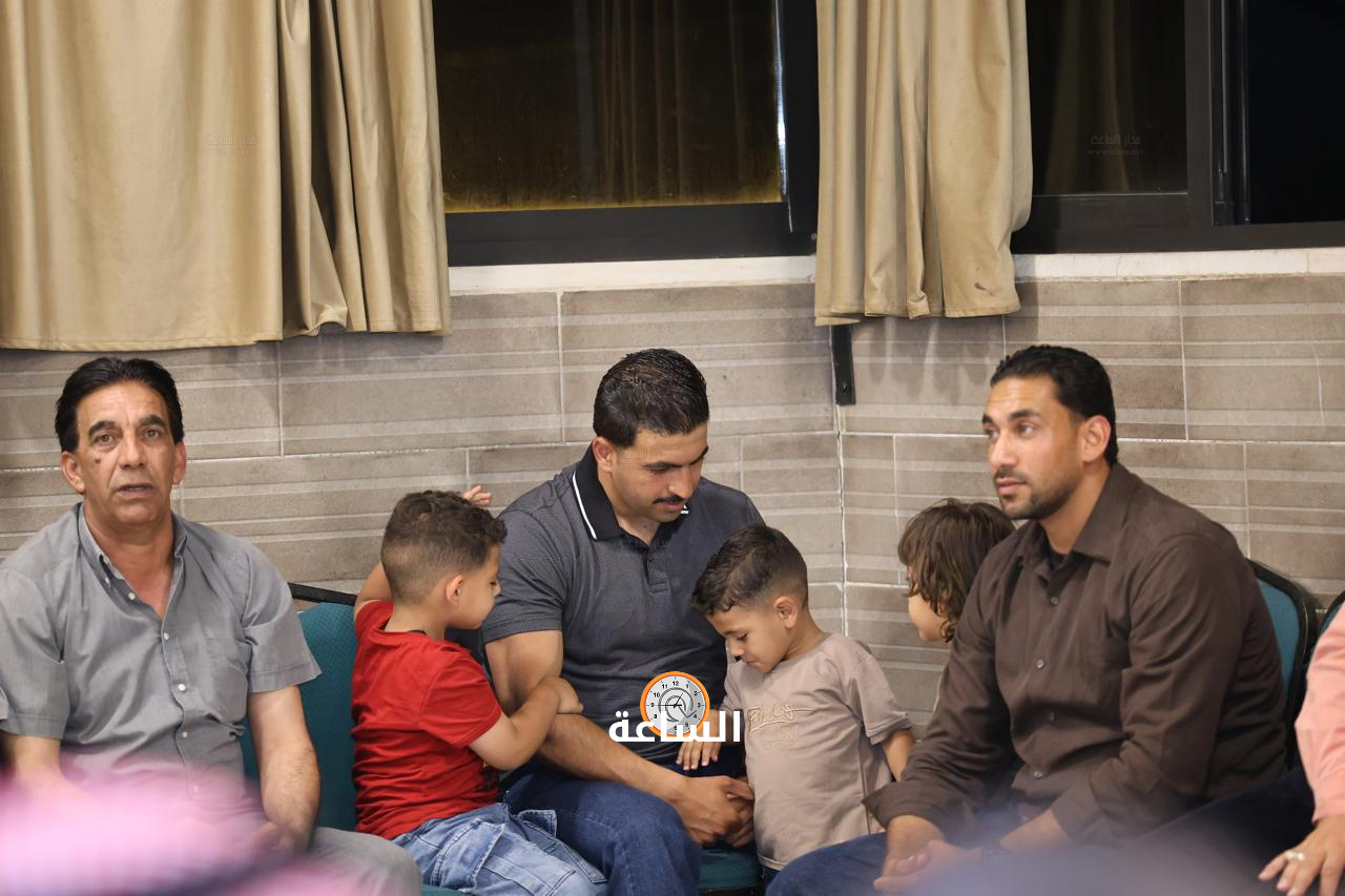 Madar Al-Saa Images 0.15977906593061952