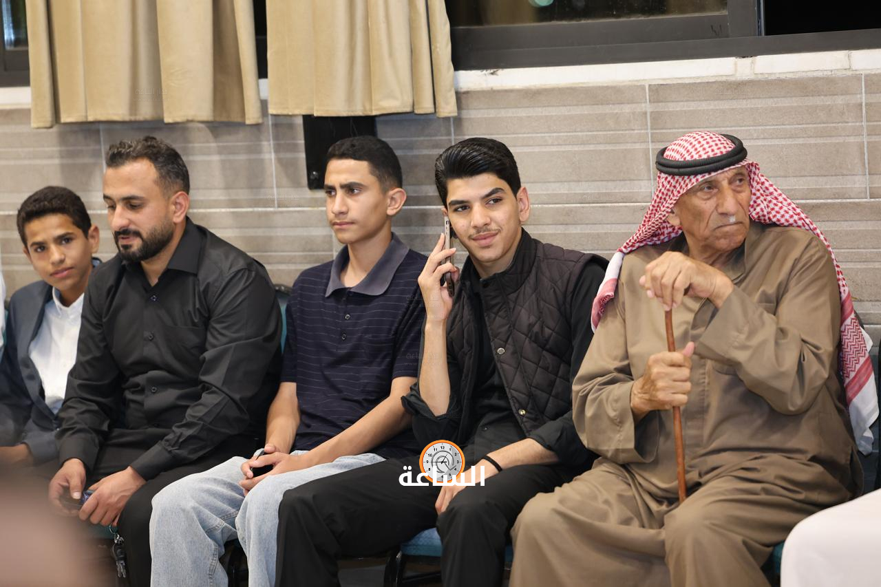 Madar Al-Saa Images 0.6035733365631766