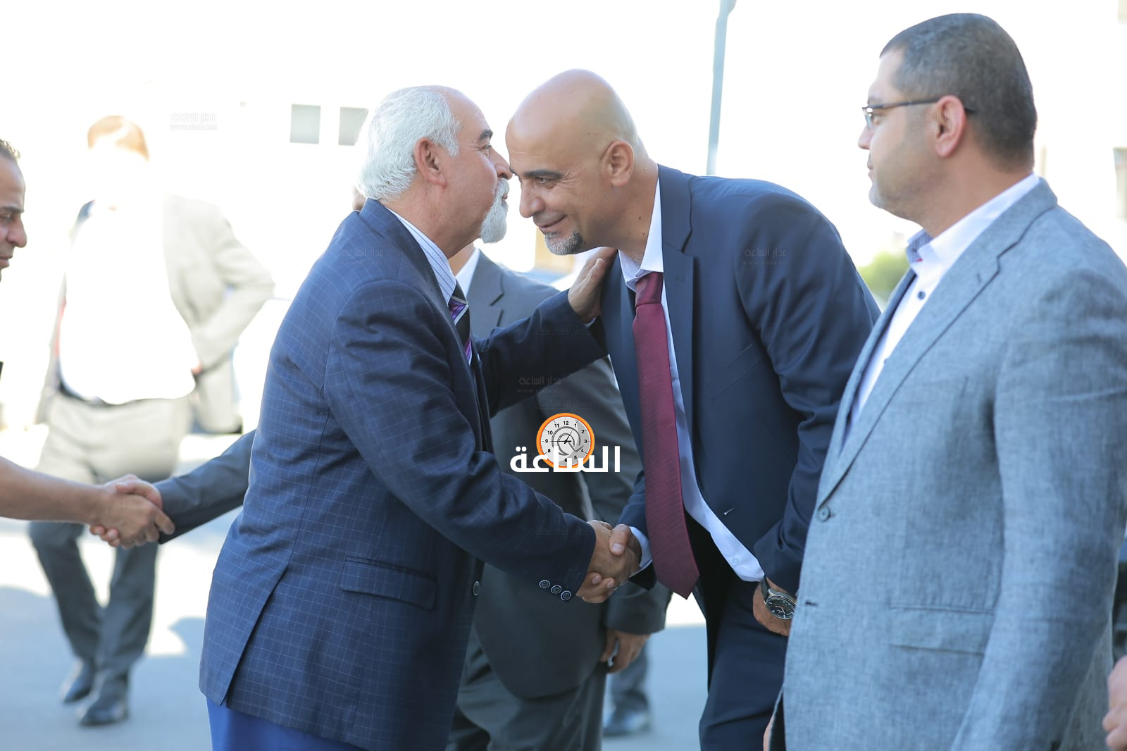 Madar Al-Saa Images 0.9268604054565116