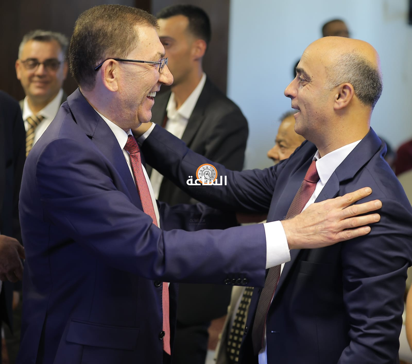 Madar Al-Saa Images 0.2506532708765783