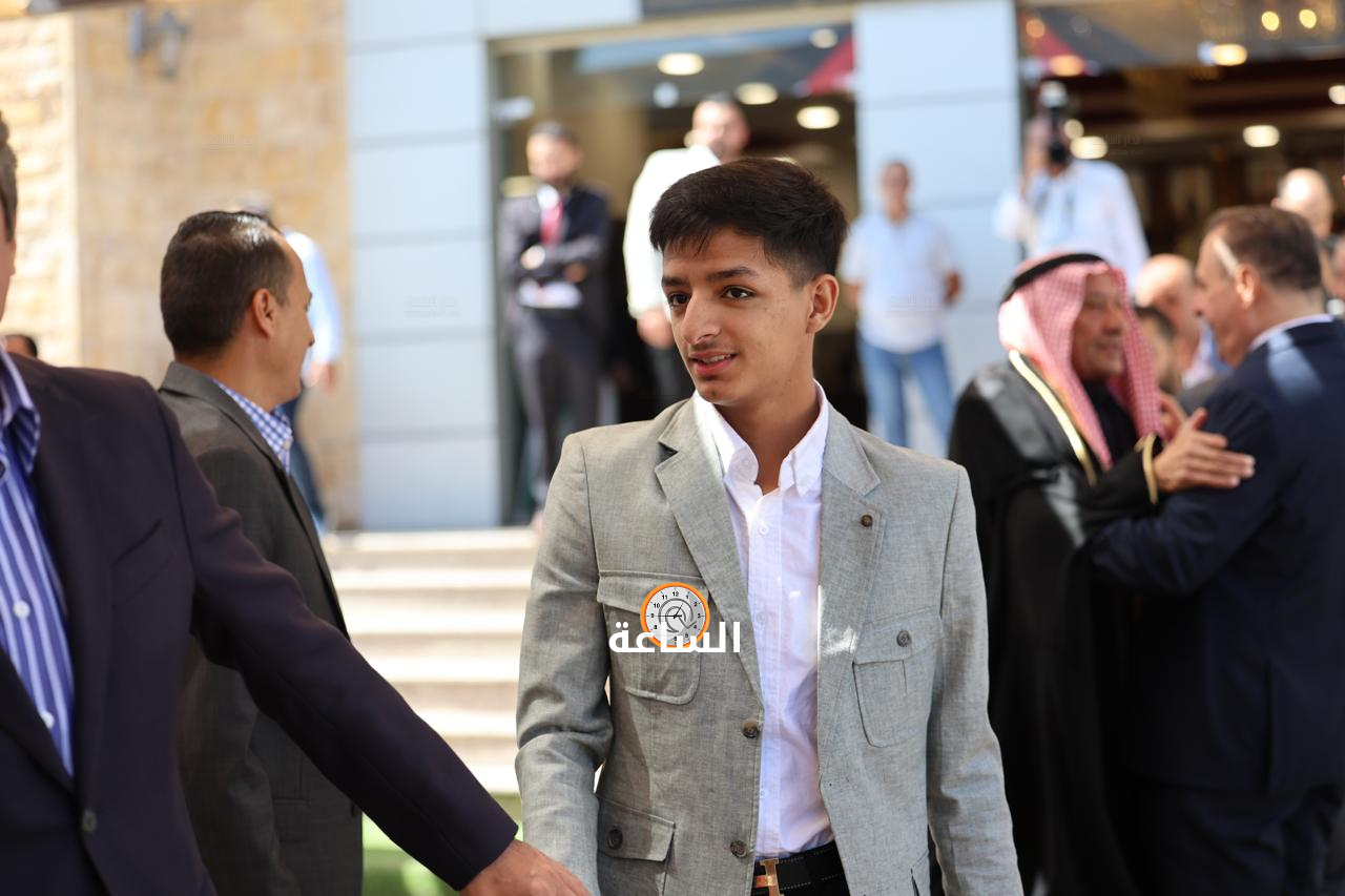 Madar Al-Saa Images 0.1794958525000635