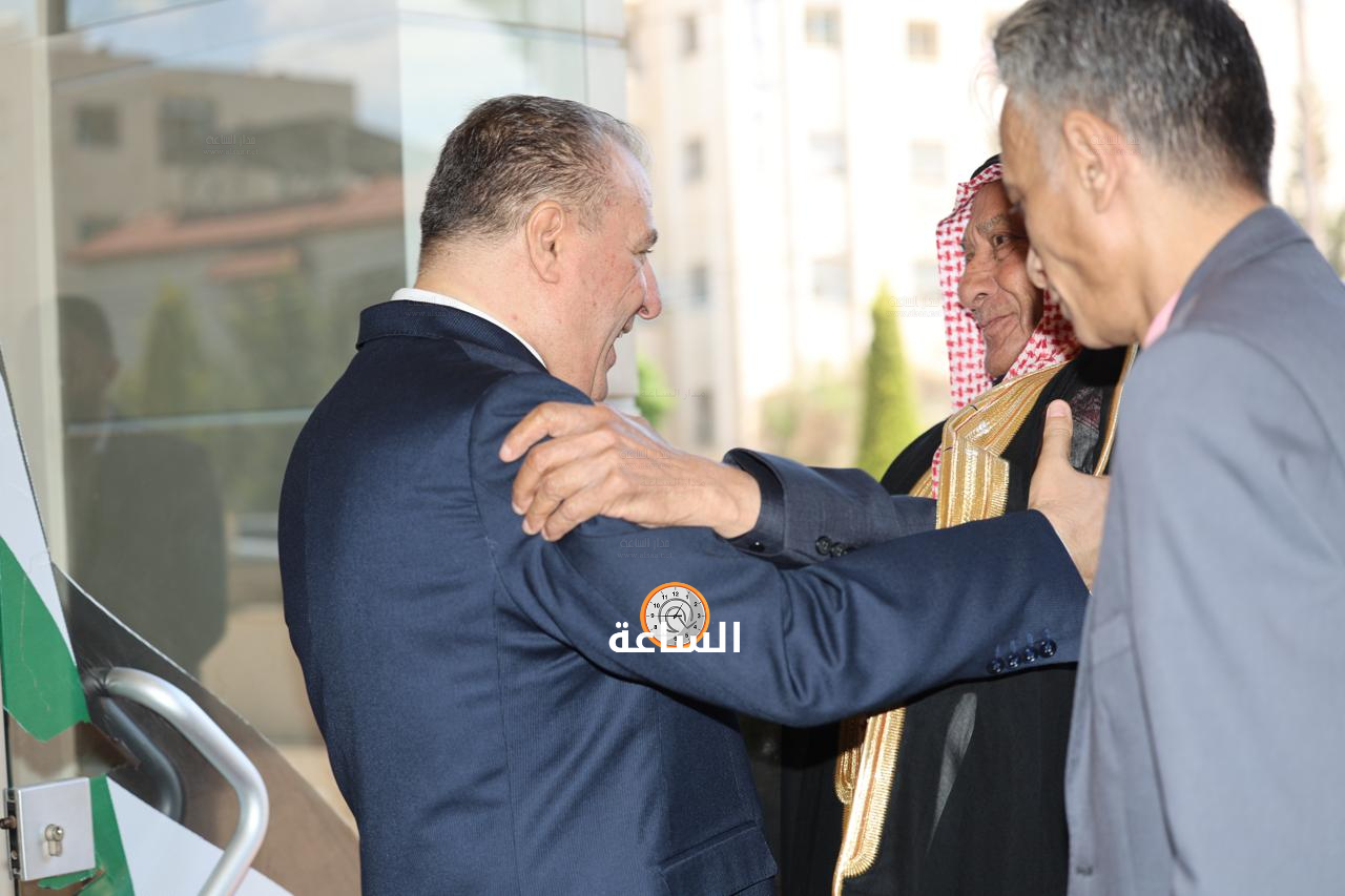 Madar Al-Saa Images 0.9413740246124442