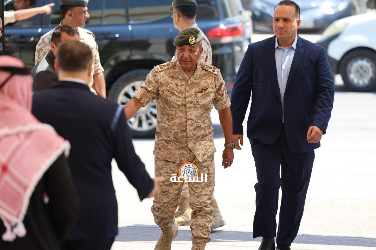 Madar Al-Saa Images 0.4591005842692497
