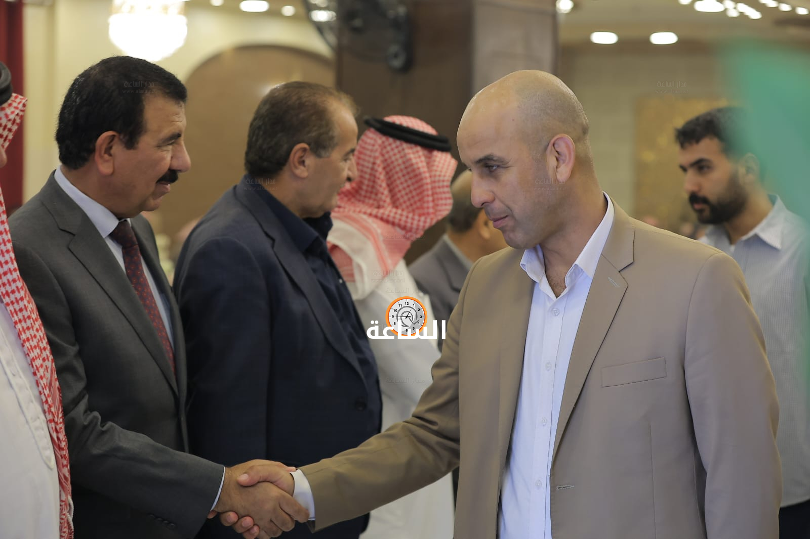 Madar Al-Saa Images 0.4973192786741445