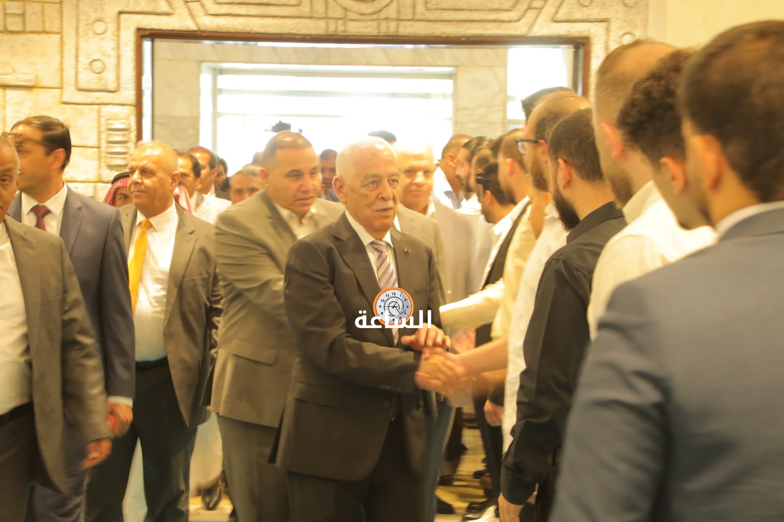 Madar Al-Saa Images 0.7401642087664204