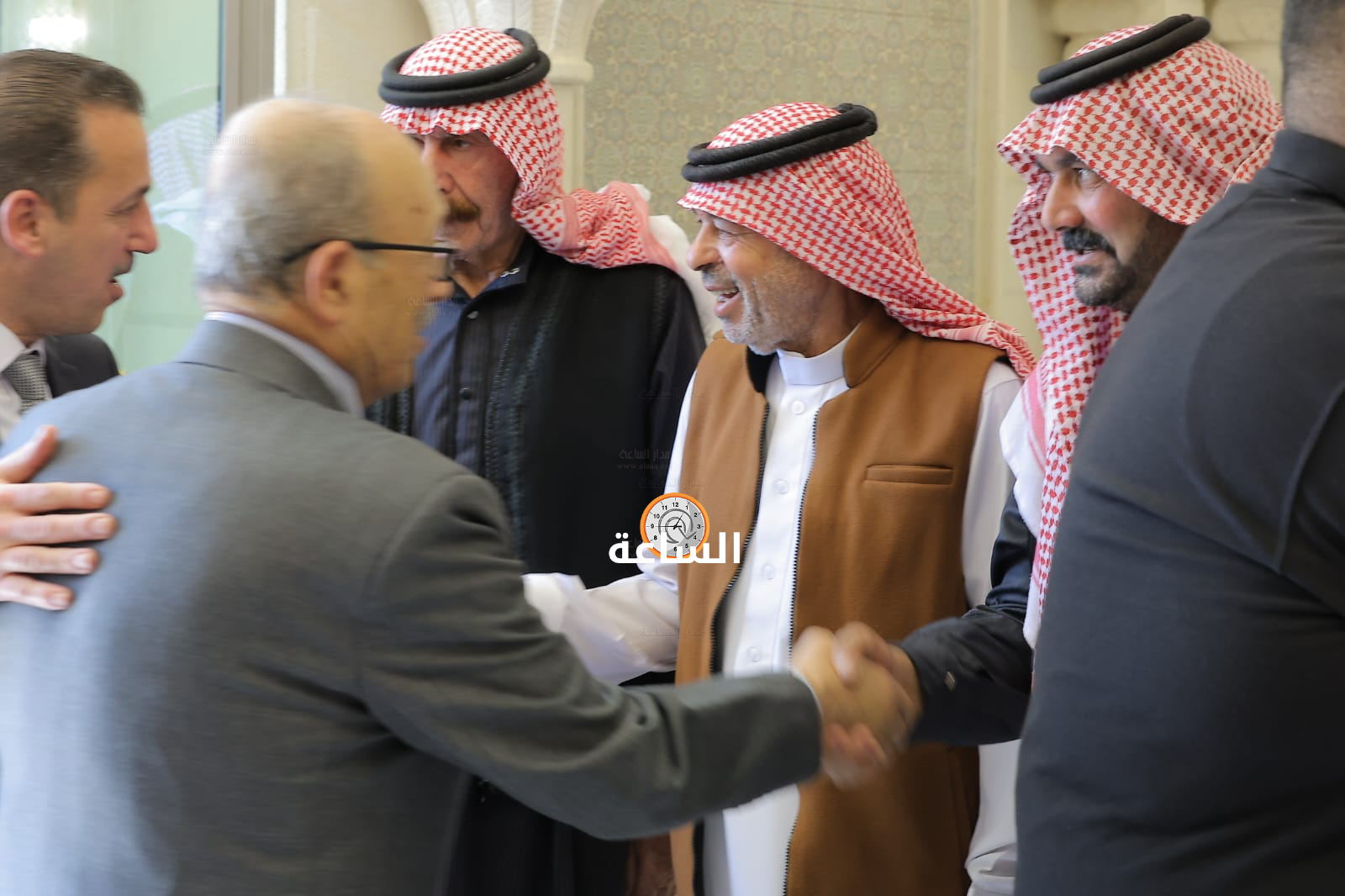 Madar Al-Saa Images 0.11779531054984838