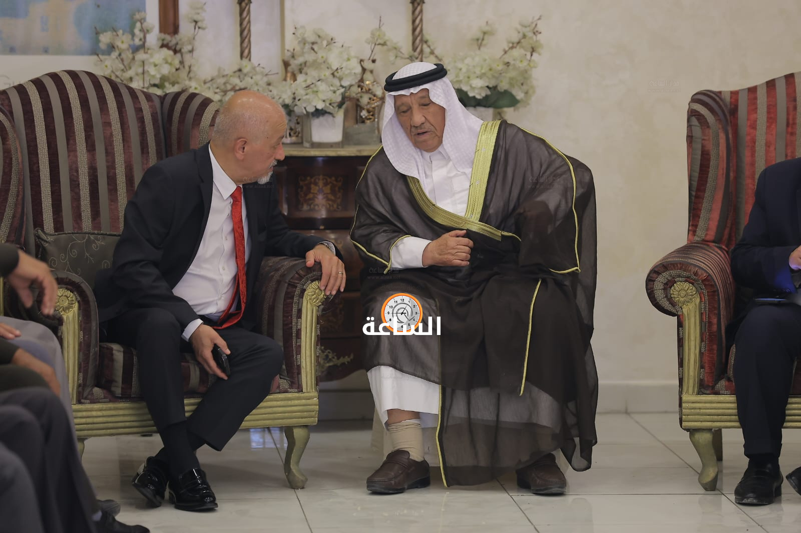 Madar Al-Saa Images 0.5527454350987158