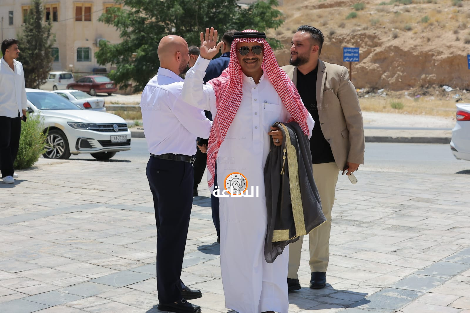 Madar Al-Saa Images 0.4247665334848727
