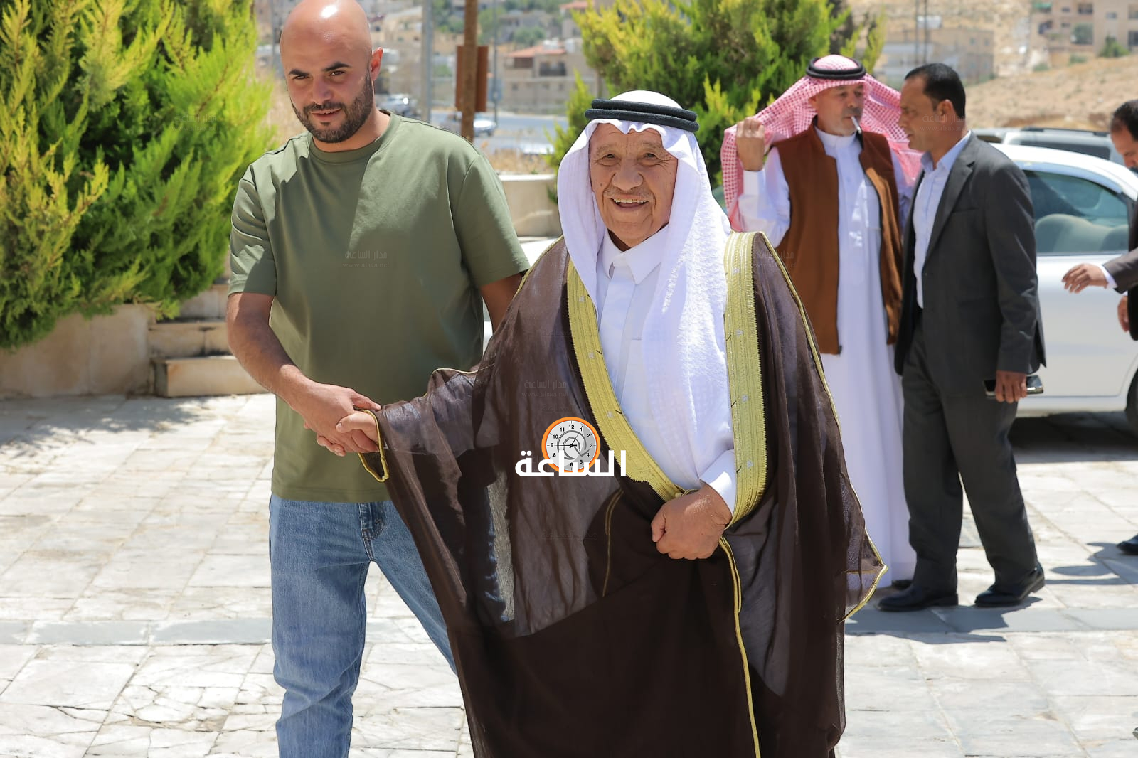 Madar Al-Saa Images 0.6142172980002079