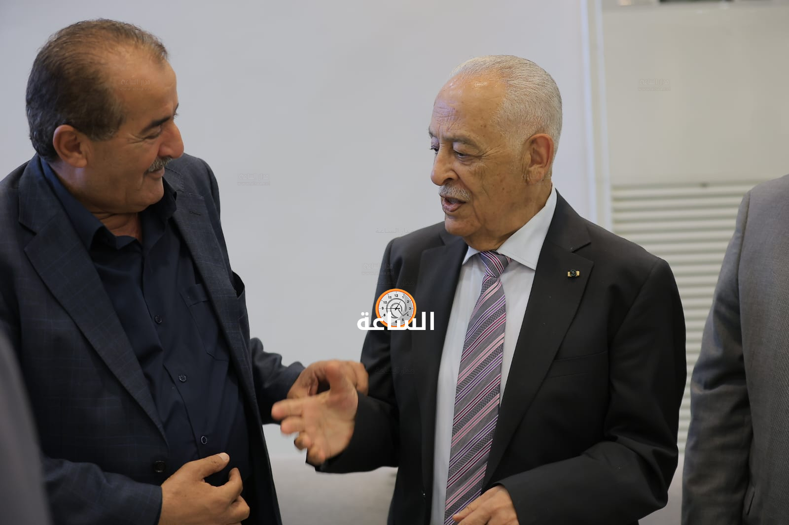 Madar Al-Saa Images 0.5141006975494207