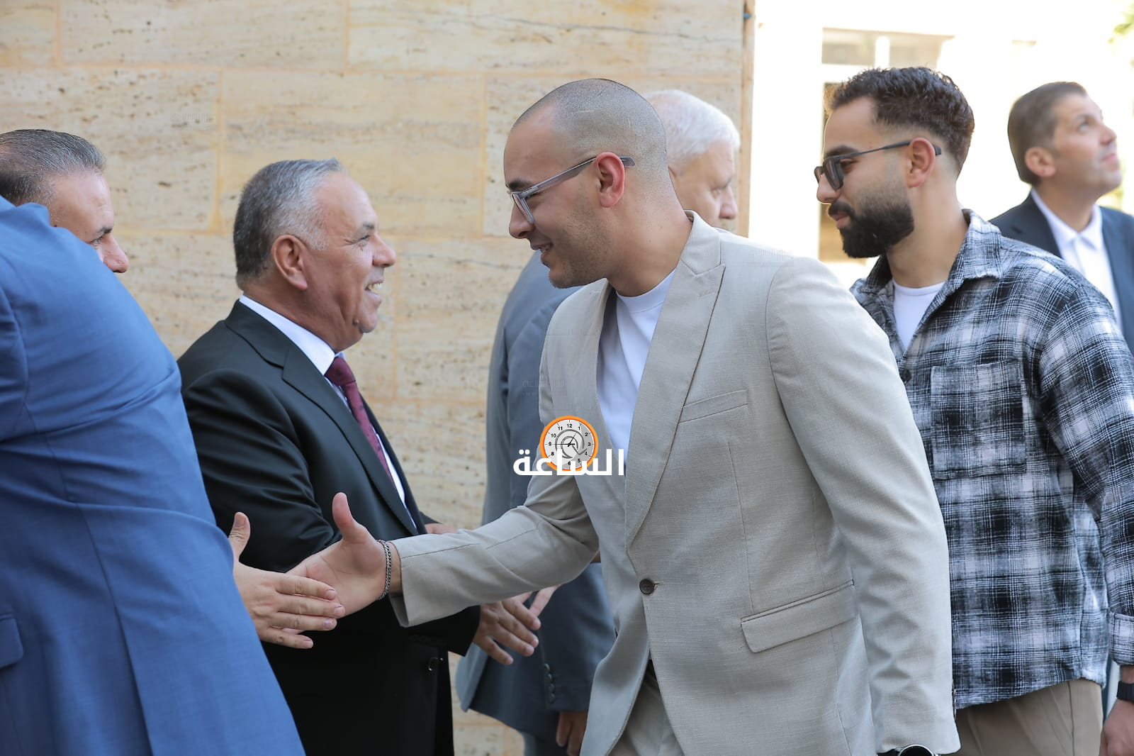 Madar Al-Saa Images 0.11244546669161615