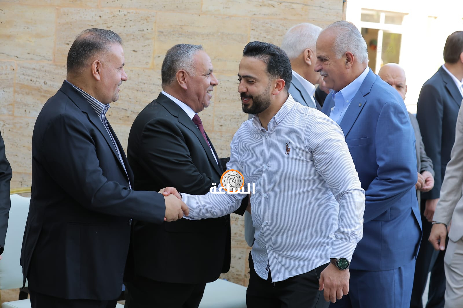 Madar Al-Saa Images 0.7600797432312928