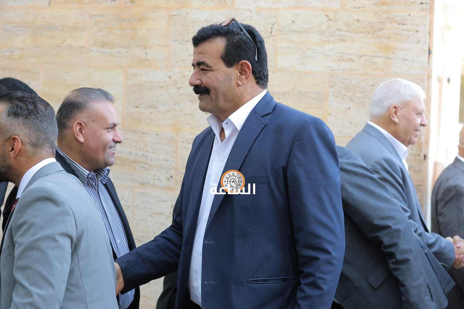 Madar Al-Saa Images 0.45799998310421686