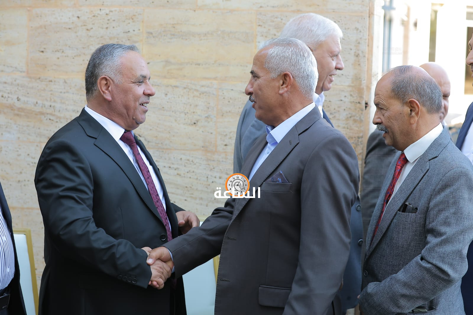 Madar Al-Saa Images 0.3324949853892074