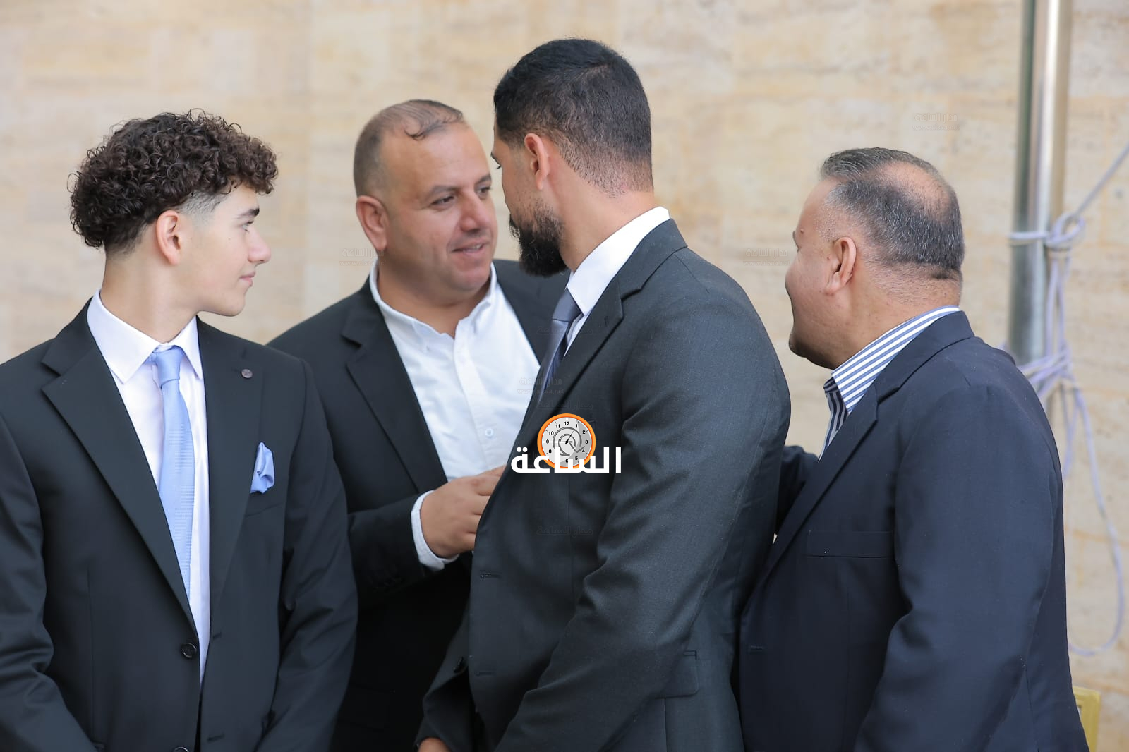 Madar Al-Saa Images 0.4233542603075976