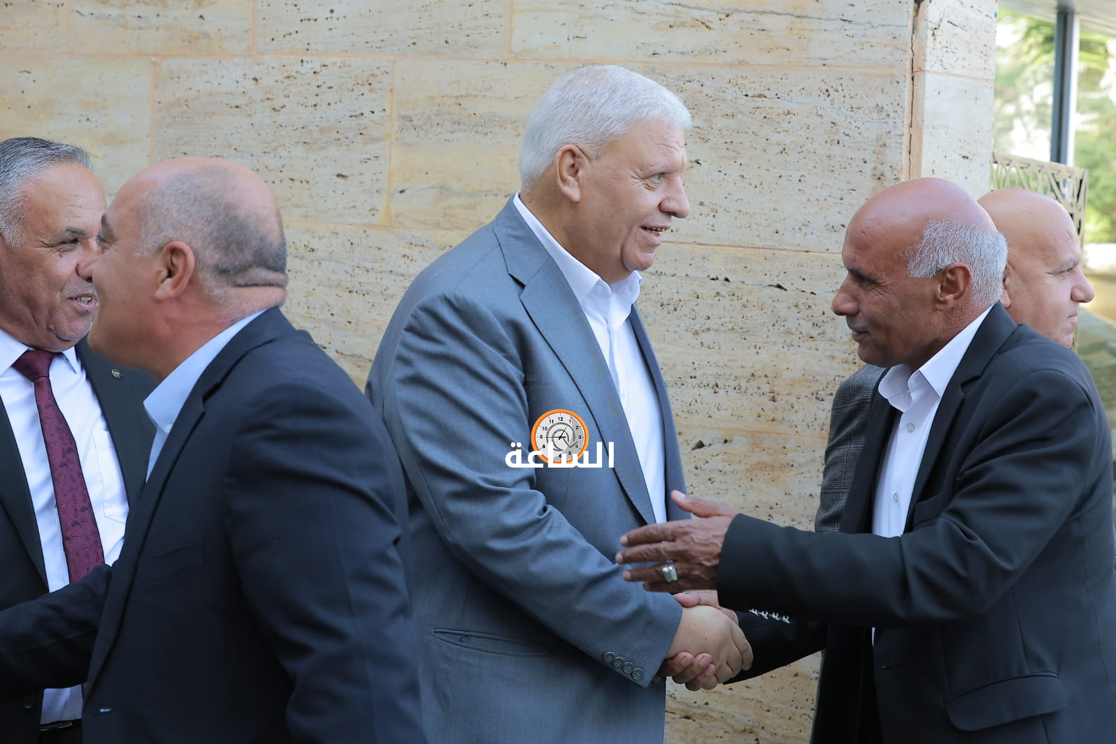 Madar Al-Saa Images 0.4016407034844103