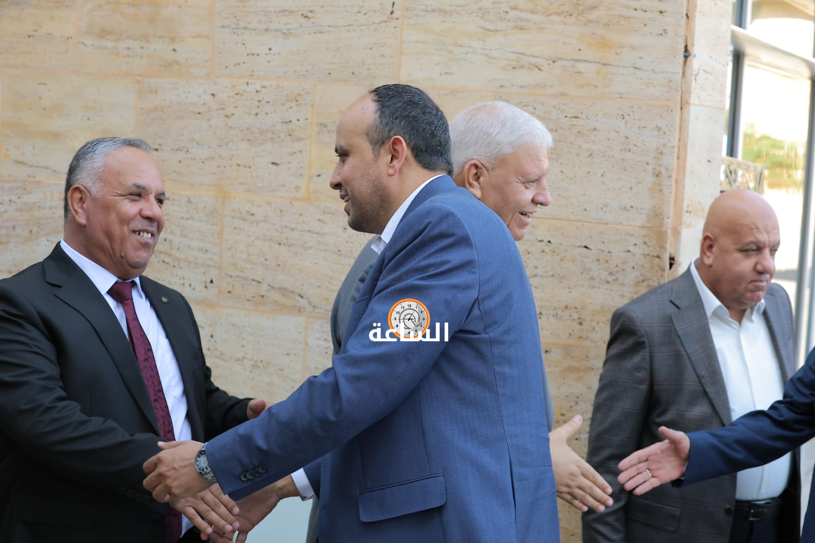 Madar Al-Saa Images 0.7819955718815489