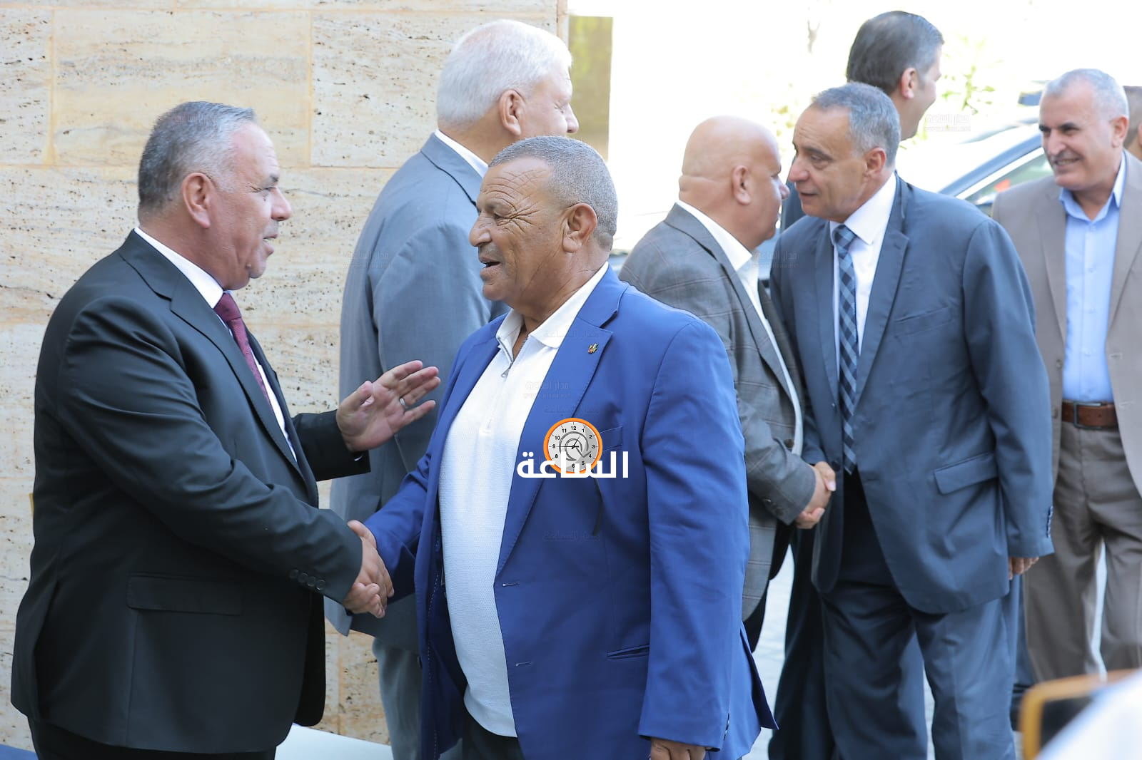 Madar Al-Saa Images 0.5476230741604218