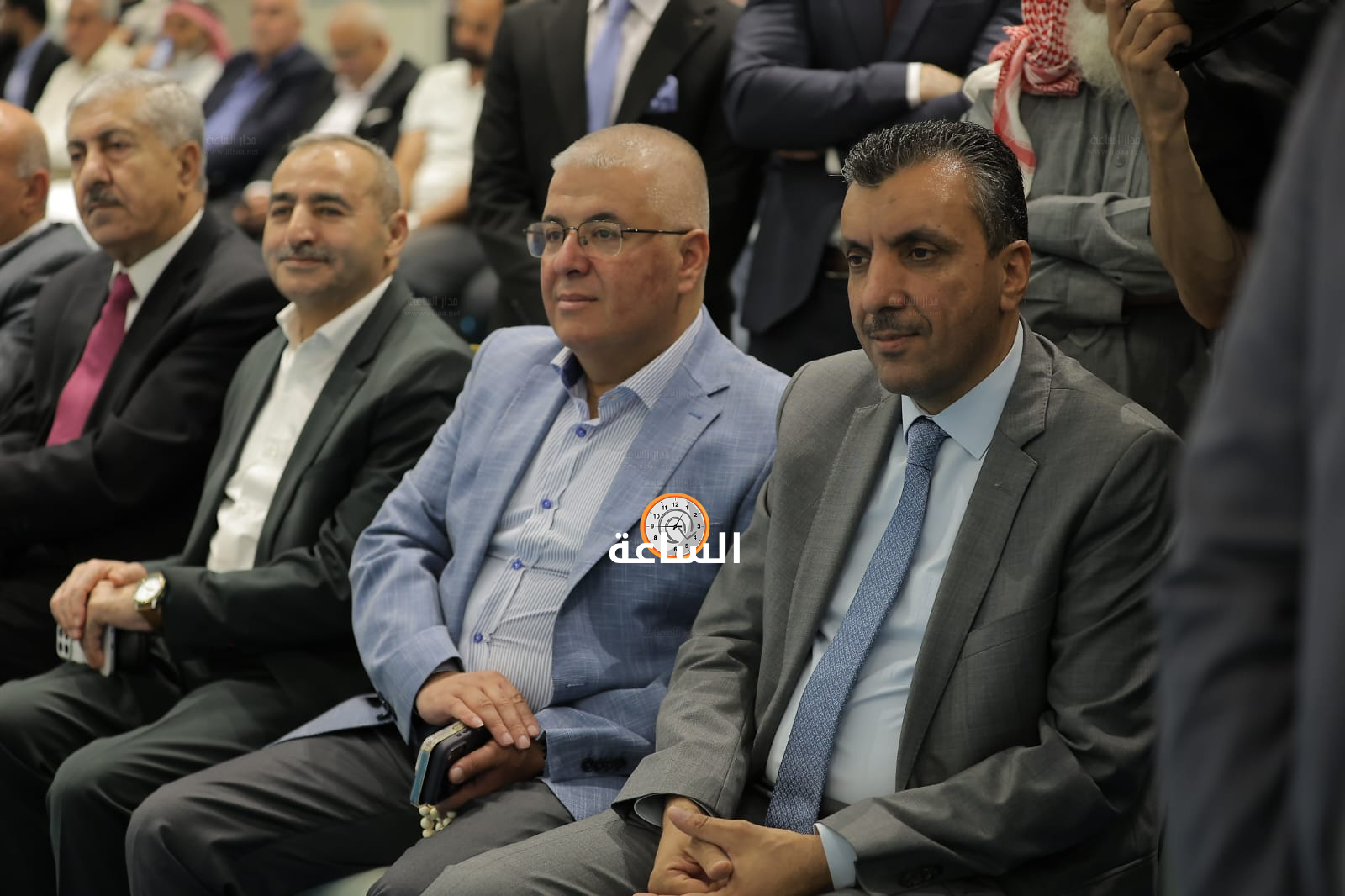 Madar Al-Saa Images 0.6146100425210417