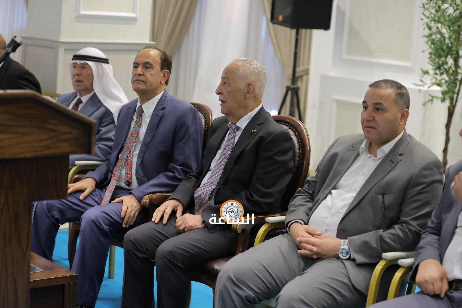 Madar Al-Saa Images 0.8744562325701137
