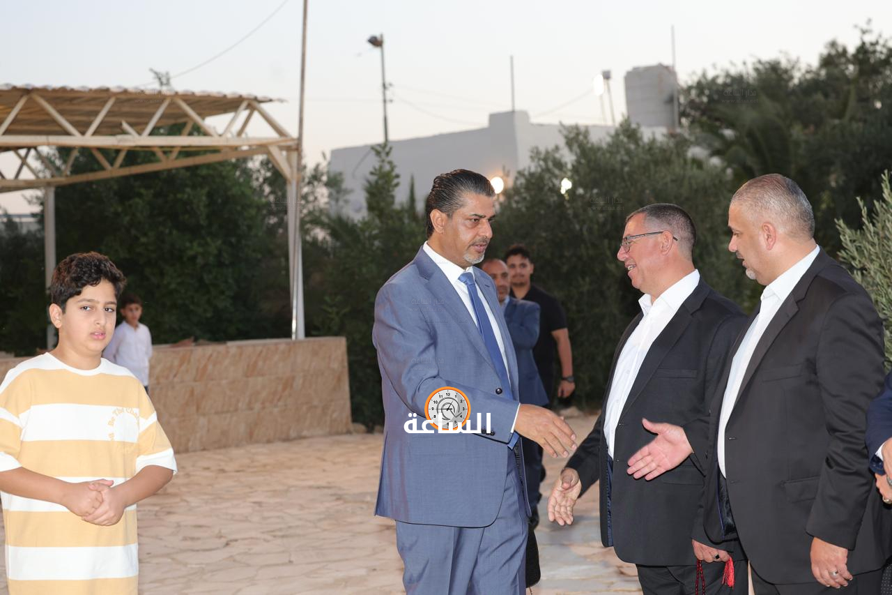 Madar Al-Saa Images 0.4628811684149484