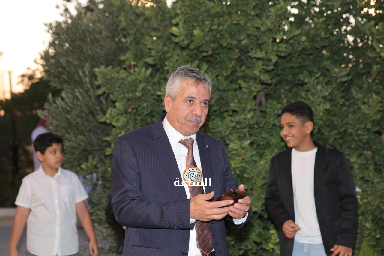 Madar Al-Saa Images 0.3007596560684561