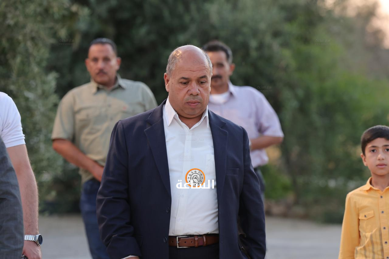 Madar Al-Saa Images 0.9801860610925685