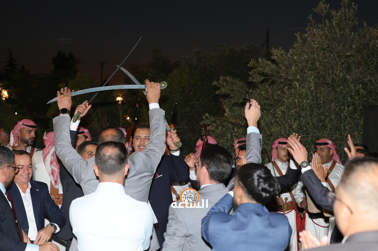 Madar Al-Saa Images 0.0036044625219929793