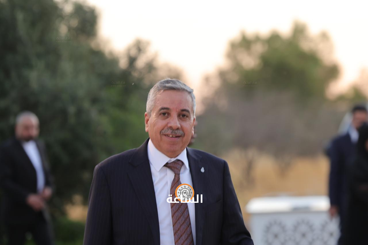 Madar Al-Saa Images 0.8985353084248086