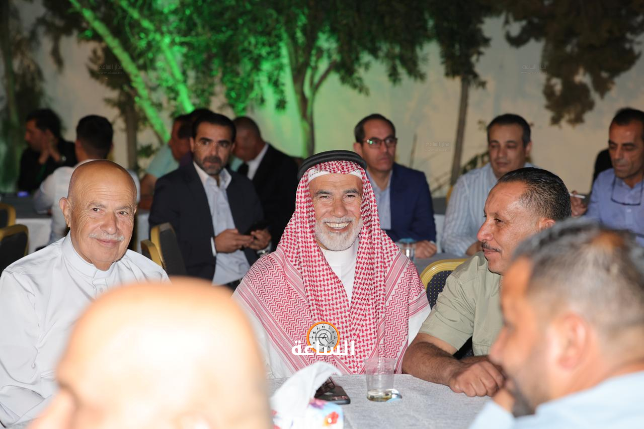 Madar Al-Saa Images 0.16905272930382442
