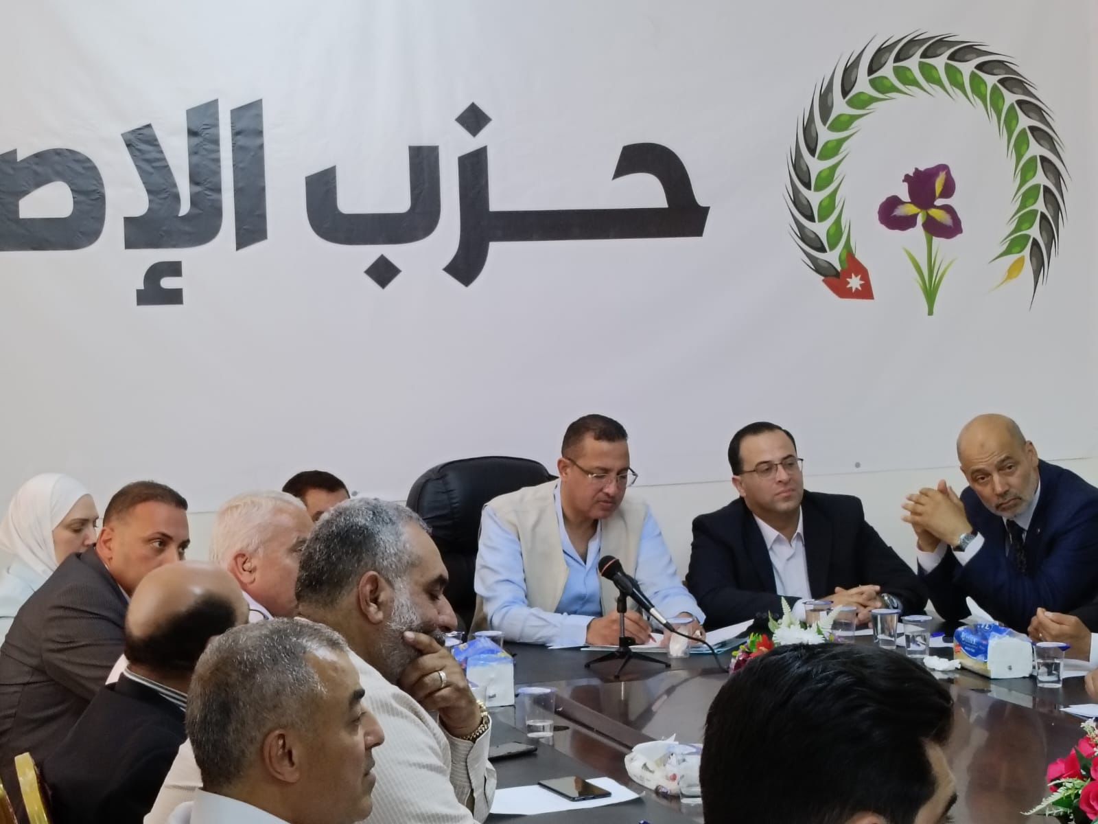 Madar Al-Saa Images 0.5961163836692331