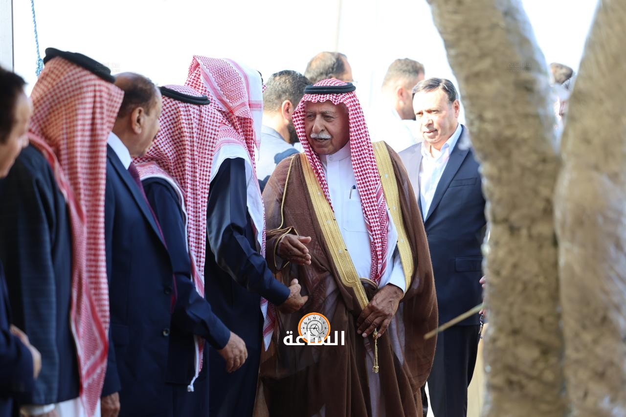 Madar Al-Saa Images 0.6870887640741016