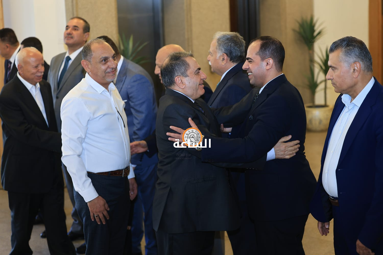 Madar Al-Saa Images 0.3978962179592437