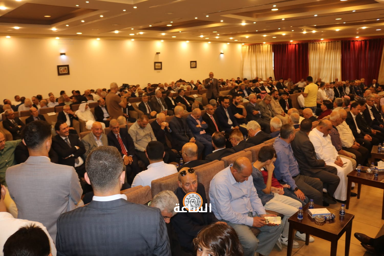 Madar Al-Saa Images 0.3785537354066878
